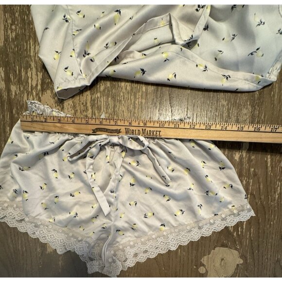 Flora Nikrooz Lace Trim Short Pajamas- Size Small All Over Lemon Print - Picture 5 of 9
